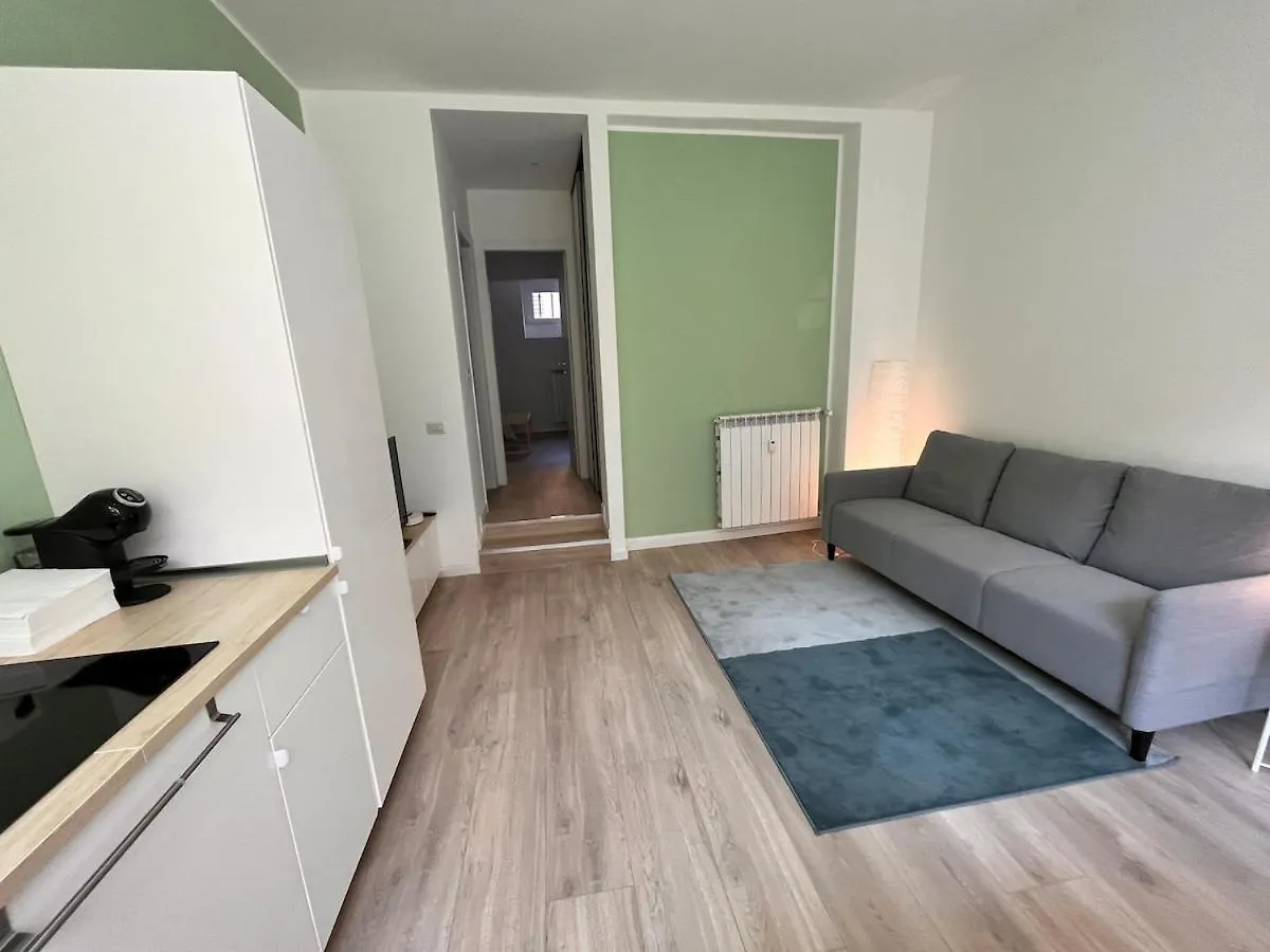 Little Green Flat In Bande Nere Area Mediolan Apartament
