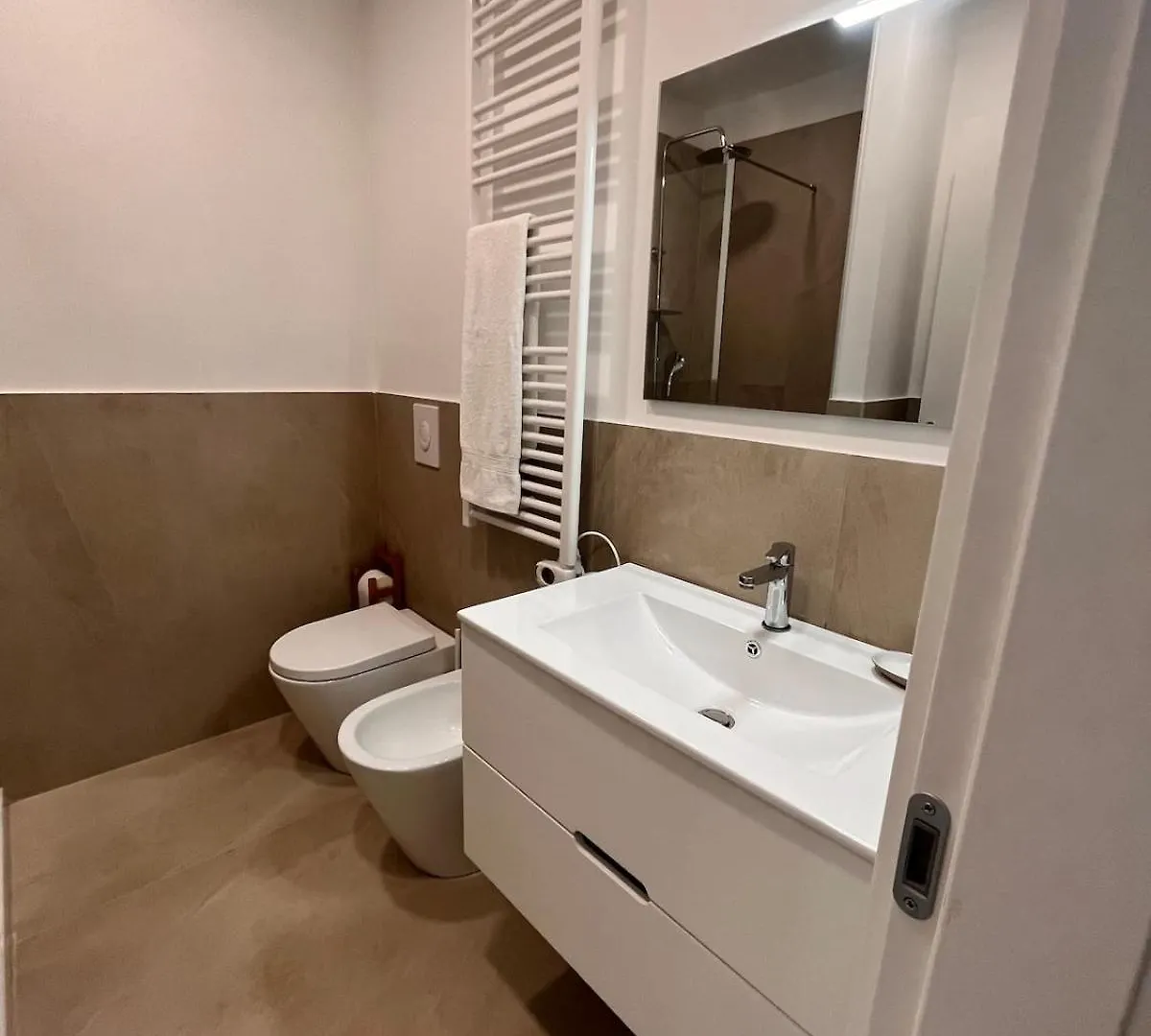 Little Green Flat In Bande Nere Area Mediolan Apartament
